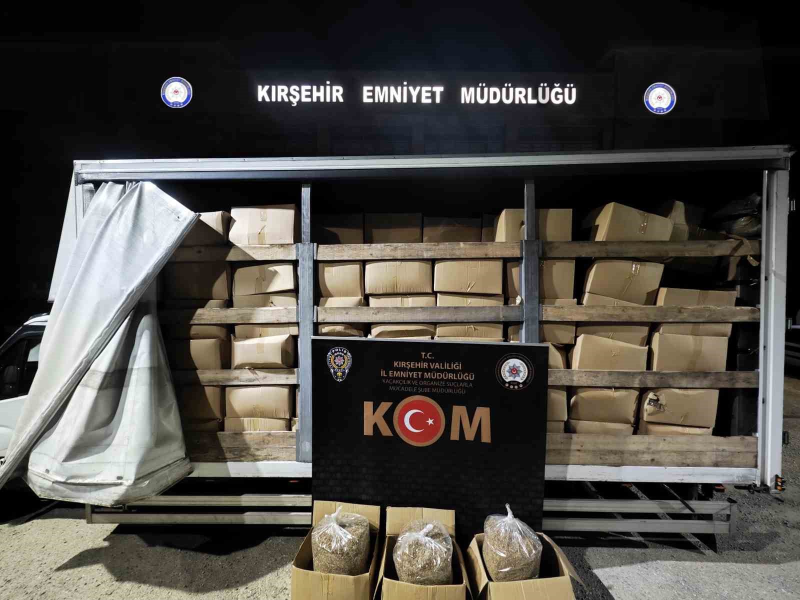 Kırşehir’de 3,4 ton kaçak tütün ele geçirildi