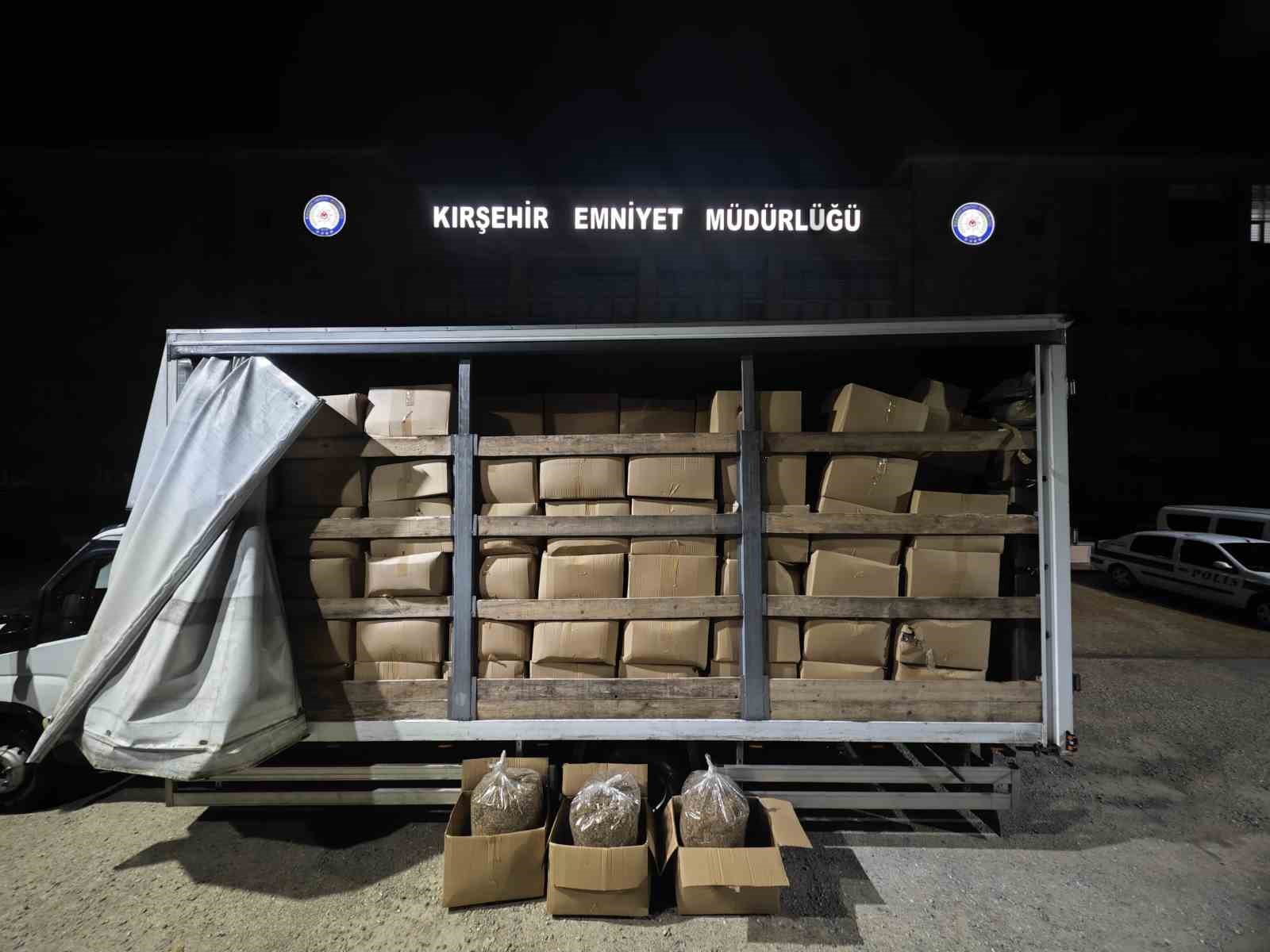 Kırşehir’de 3,4 ton kaçak tütün ele geçirildi