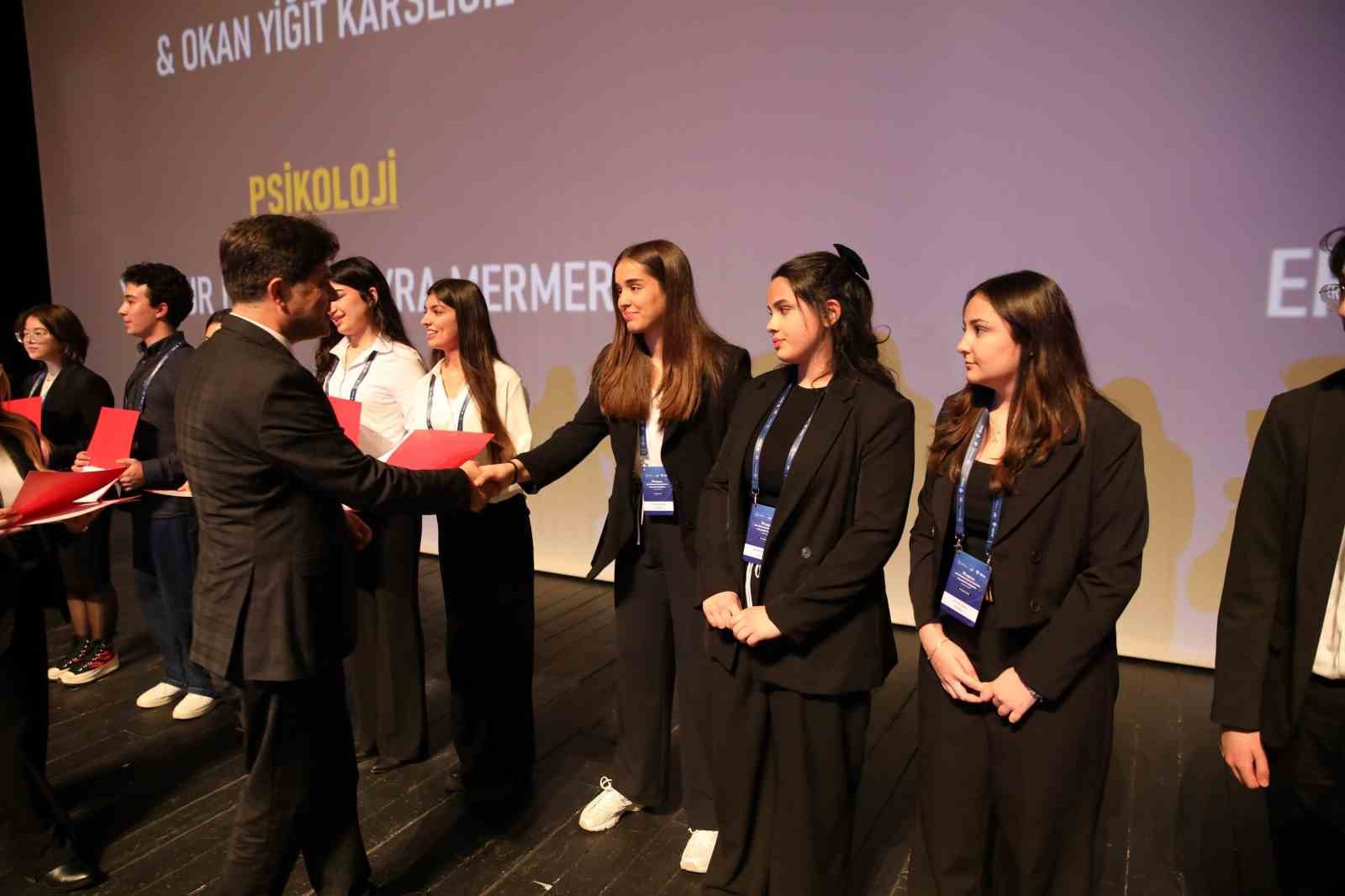 SANKO Okulları T&Uuml;BİTAK b&ouml;lge finallerinde beş birincilik kazandı
