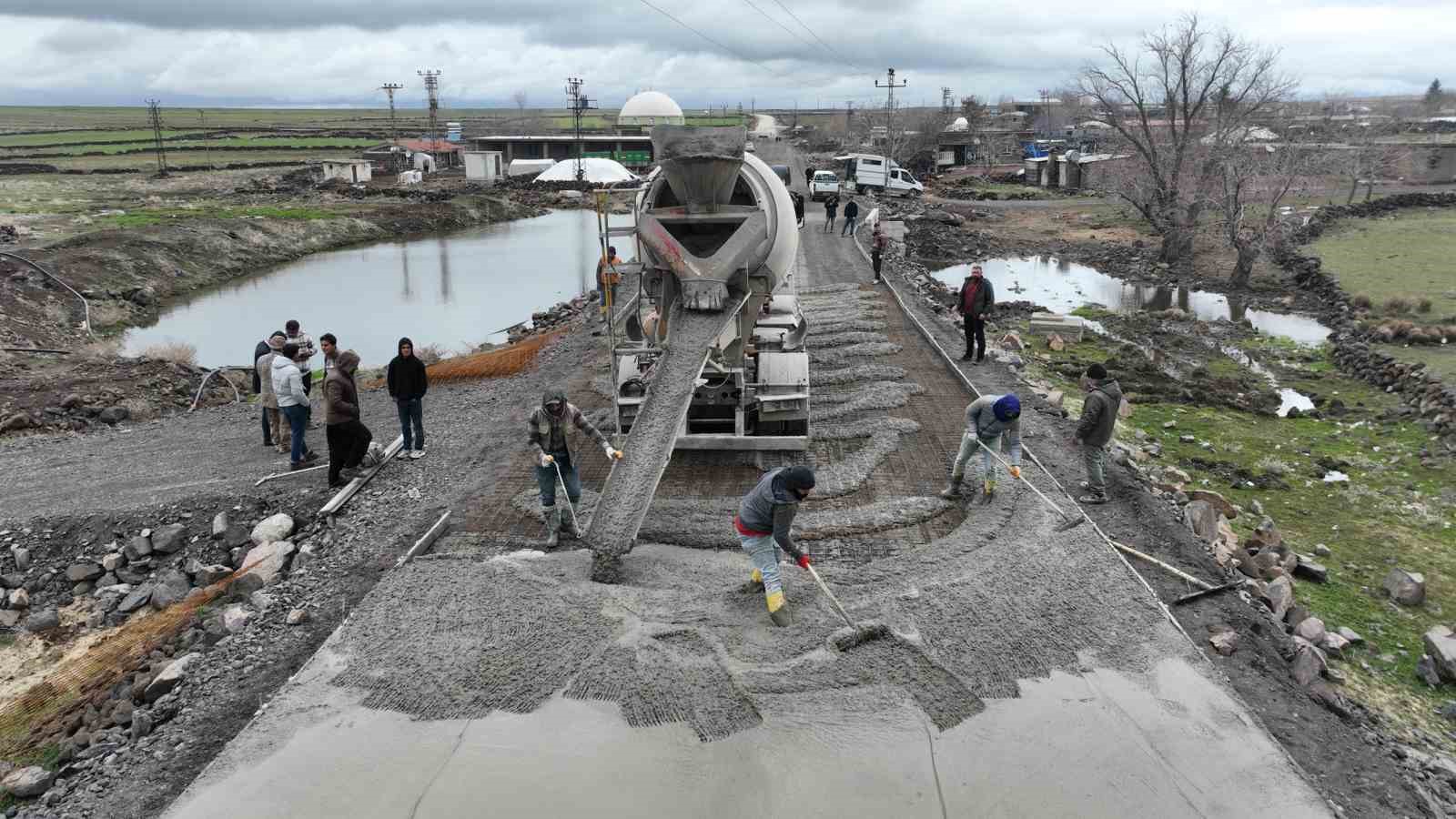 Siverek’te yılların yol sorunu tarih oldu