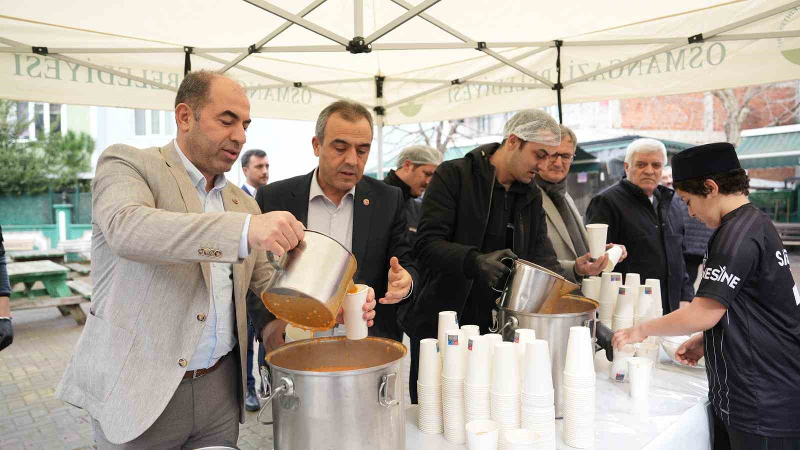 Osmangazi&rsquo;de Başkan Mehmet Akif Mahallesi sakinlerini dinledi
