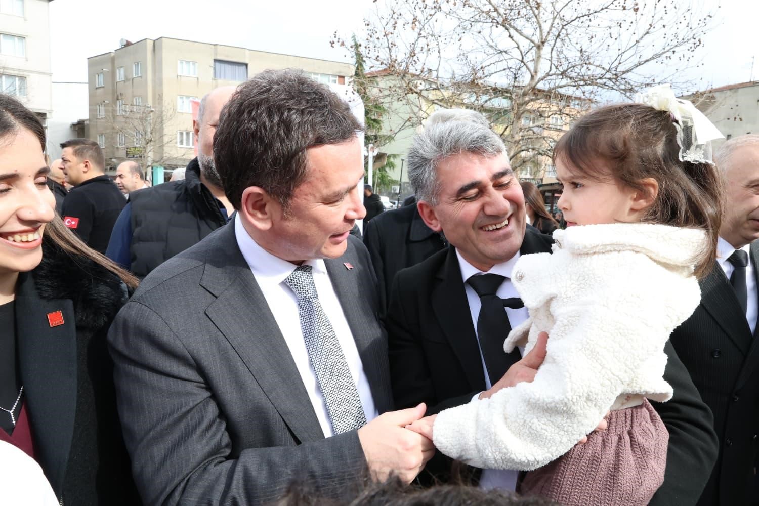 Osmangazi&rsquo;de &lsquo;Yeni Gezici K&uuml;t&uuml;phane Yollarda&rsquo;
