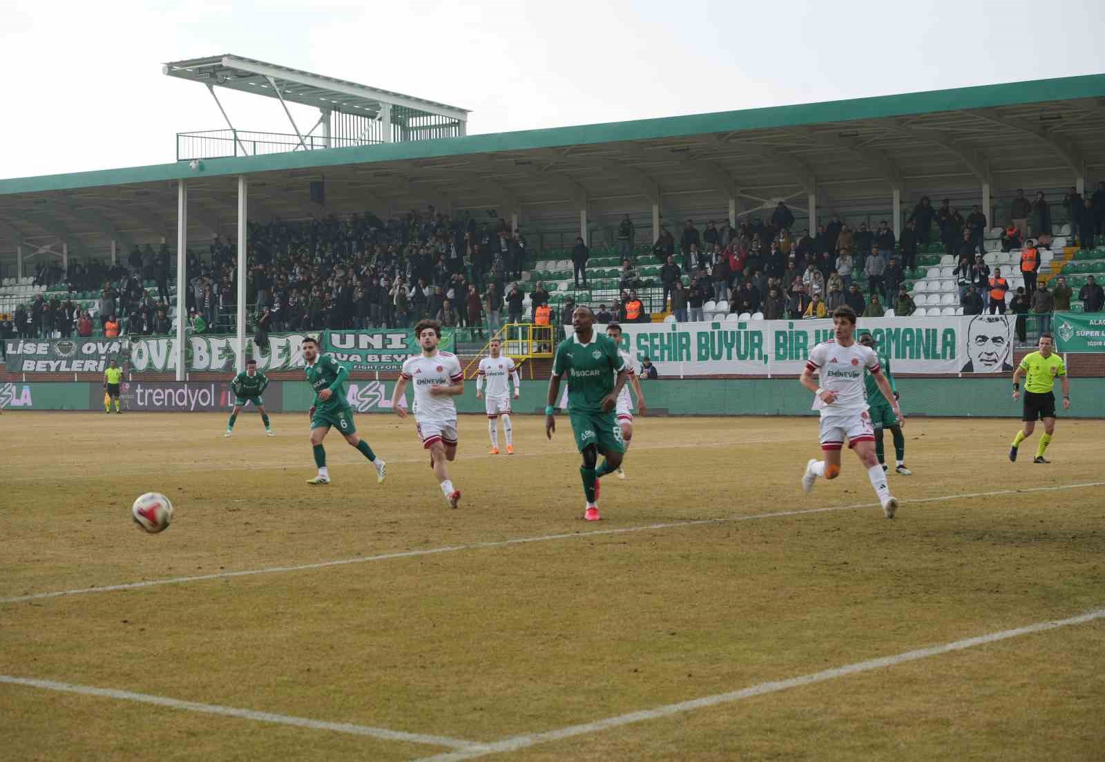 Trendyol 1. Lig: Iğdır FK: 1 - &Uuml;mraniyespor: 1
