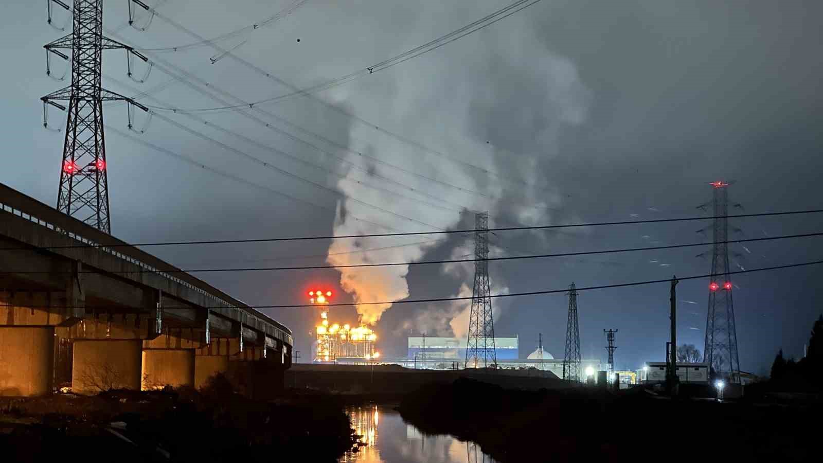 Tekkek&ouml;y&rsquo;deki &rsquo;hava kirliliği&rsquo; meclis g&uuml;ndeminde

