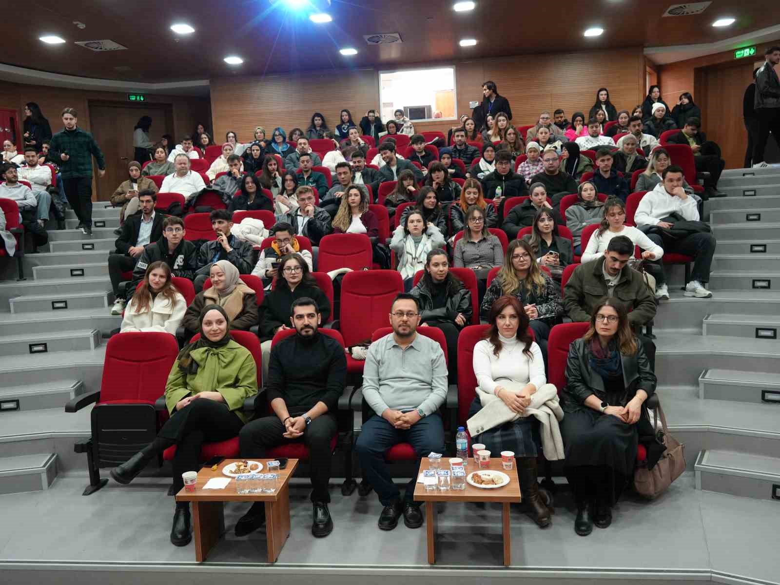 Kastamonu &Uuml;niversitesi&rsquo;nde yapay zeka ve medya etiği masaya yatırıldı
