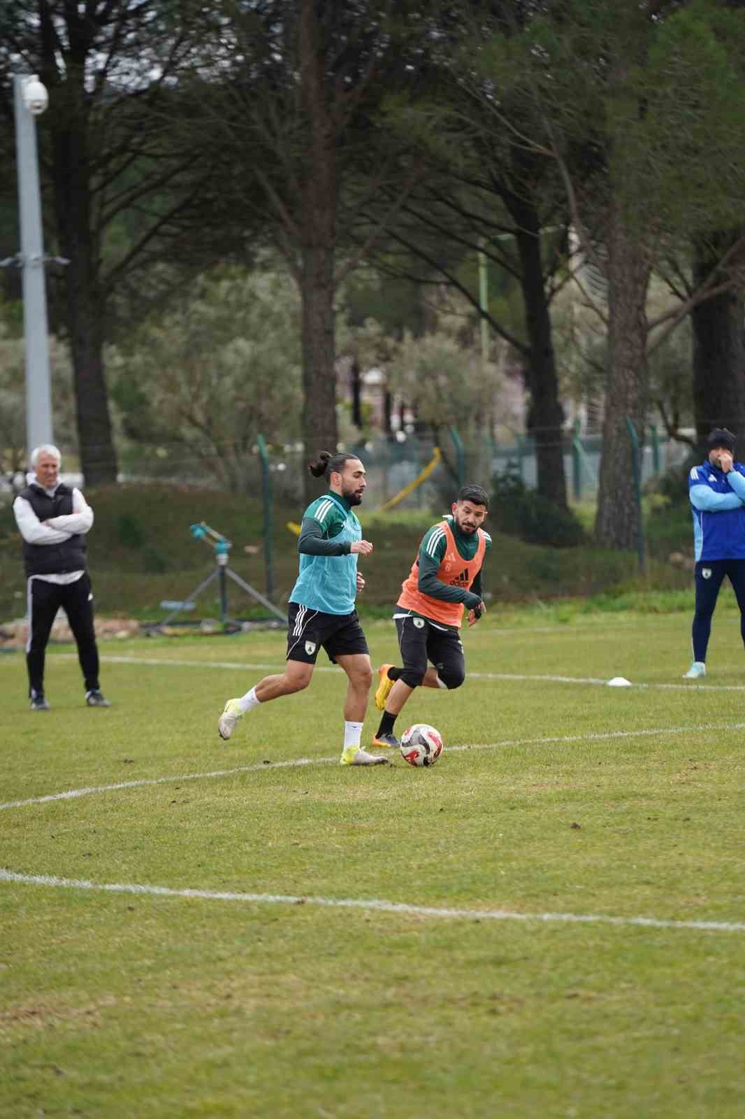 Muğlaspor, şampiyonluk yolunda Erbaa deplasmanına &ccedil;ıkıyor
