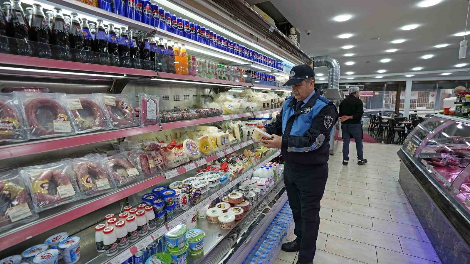 Ataşehir&rsquo;de Ramazan hazırlıkları t&uuml;m y&ouml;nleriyle s&uuml;r&uuml;yor
