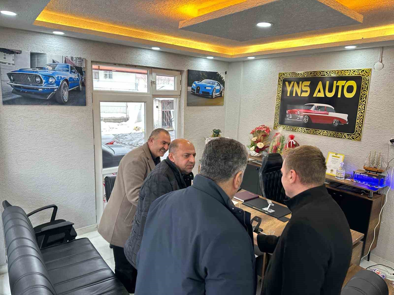 &Ouml;mer &Ouml;v&uuml;n&ccedil; Koşansu&rsquo;dan esnaf ziyareti: "Her zaman sahadayız"
