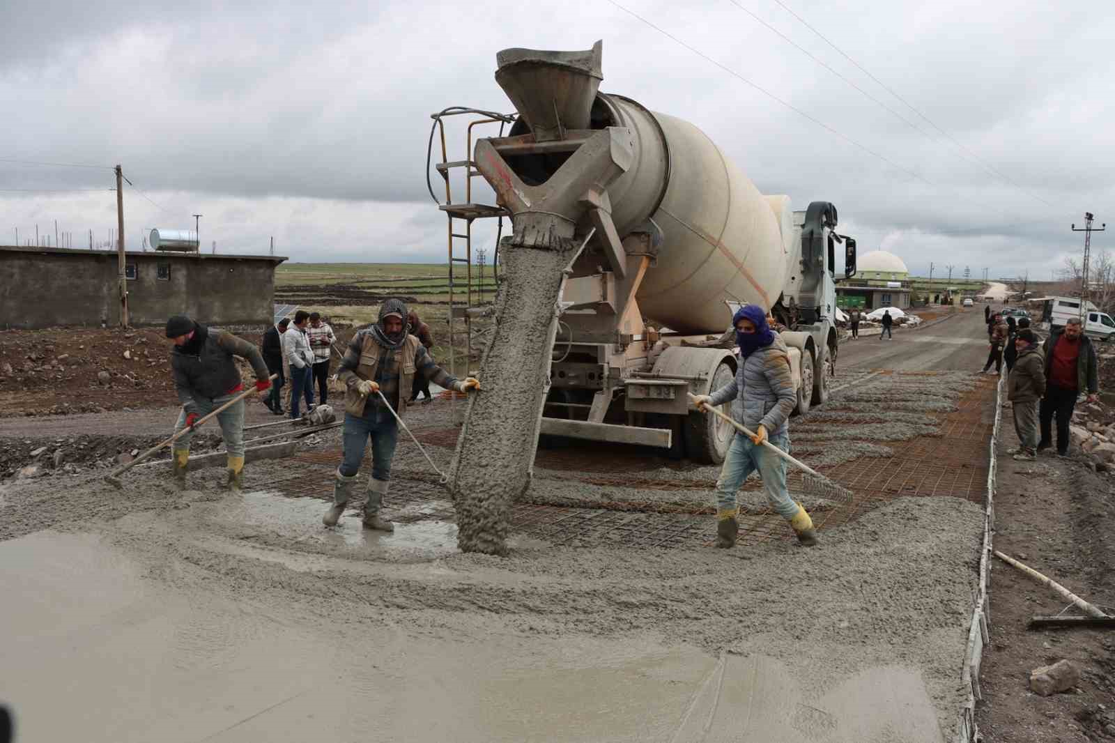 Siverek&rsquo;te yılların yol sorunu tarih oldu
