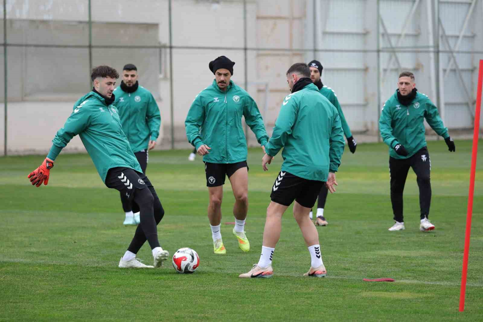 Konyaspor, Corendon Alanyaspor maçı hazırlıklarını tamamladı