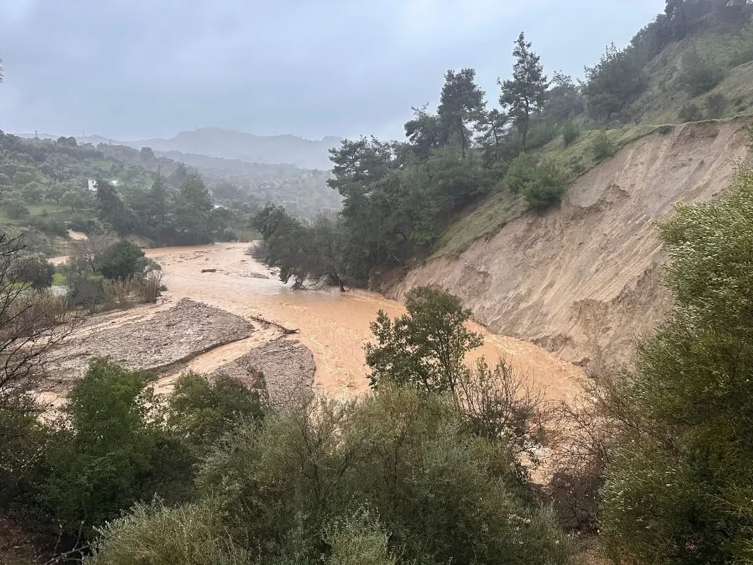 İncirliova’da sağanak sonrası 9 ev tahliye edildi