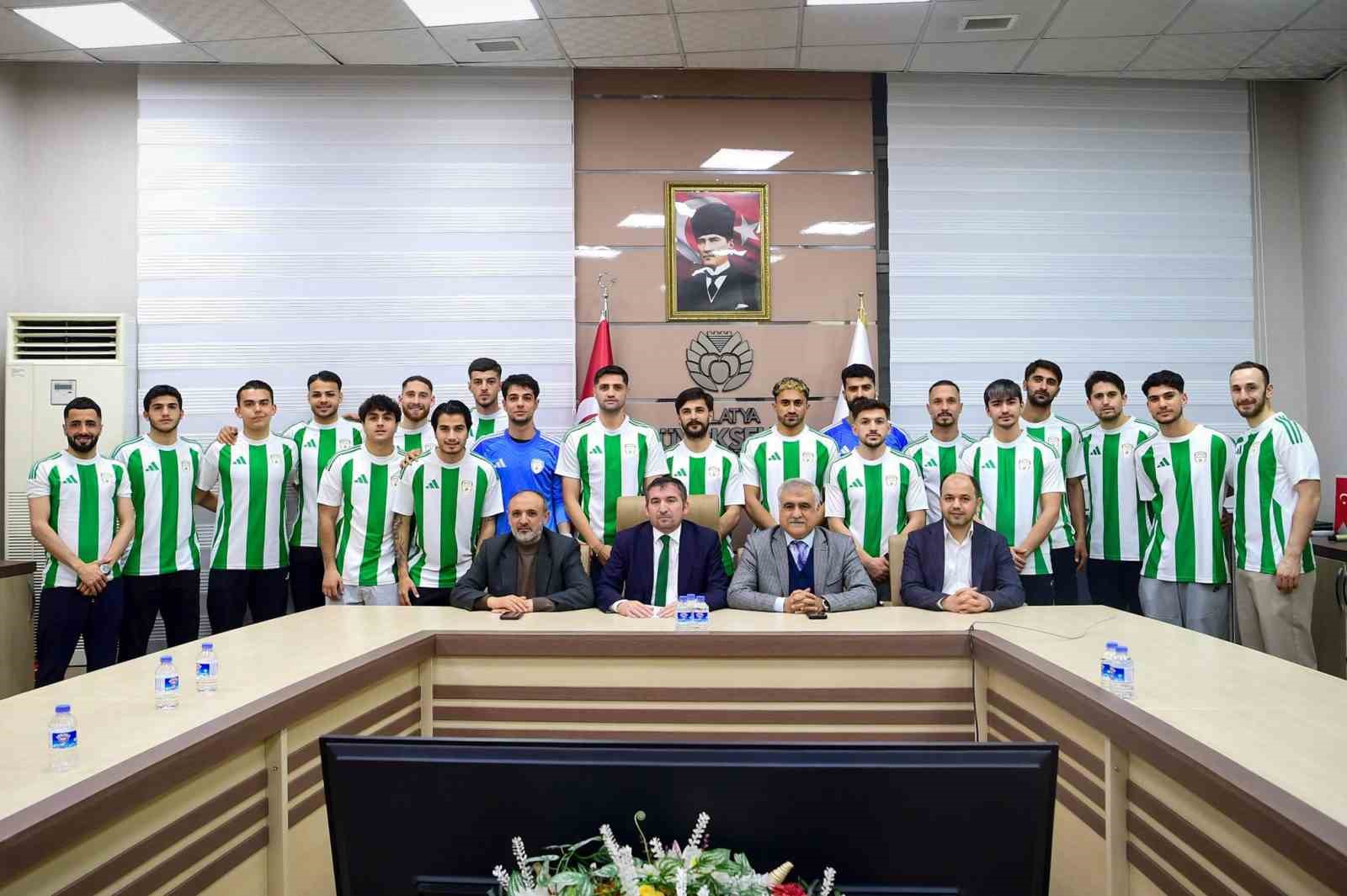 Malatya Yeşilyurtspor’dan toplu imza töreni