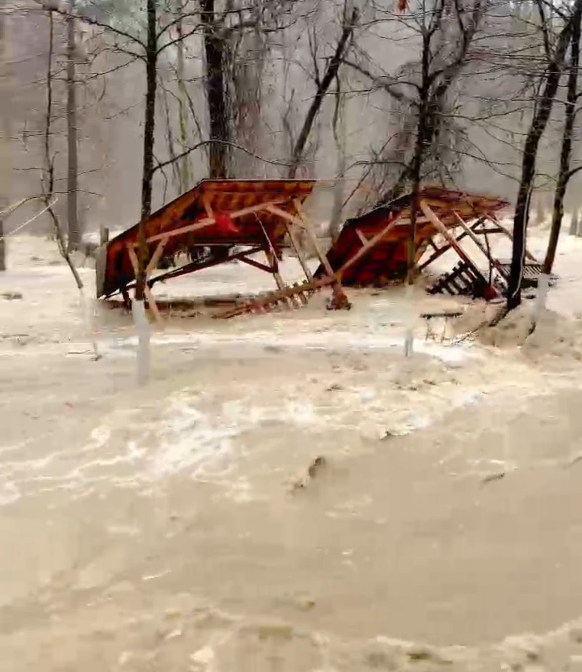 Kahramanmaraş&rsquo;ta sağanak taşkınlara neden oldu
