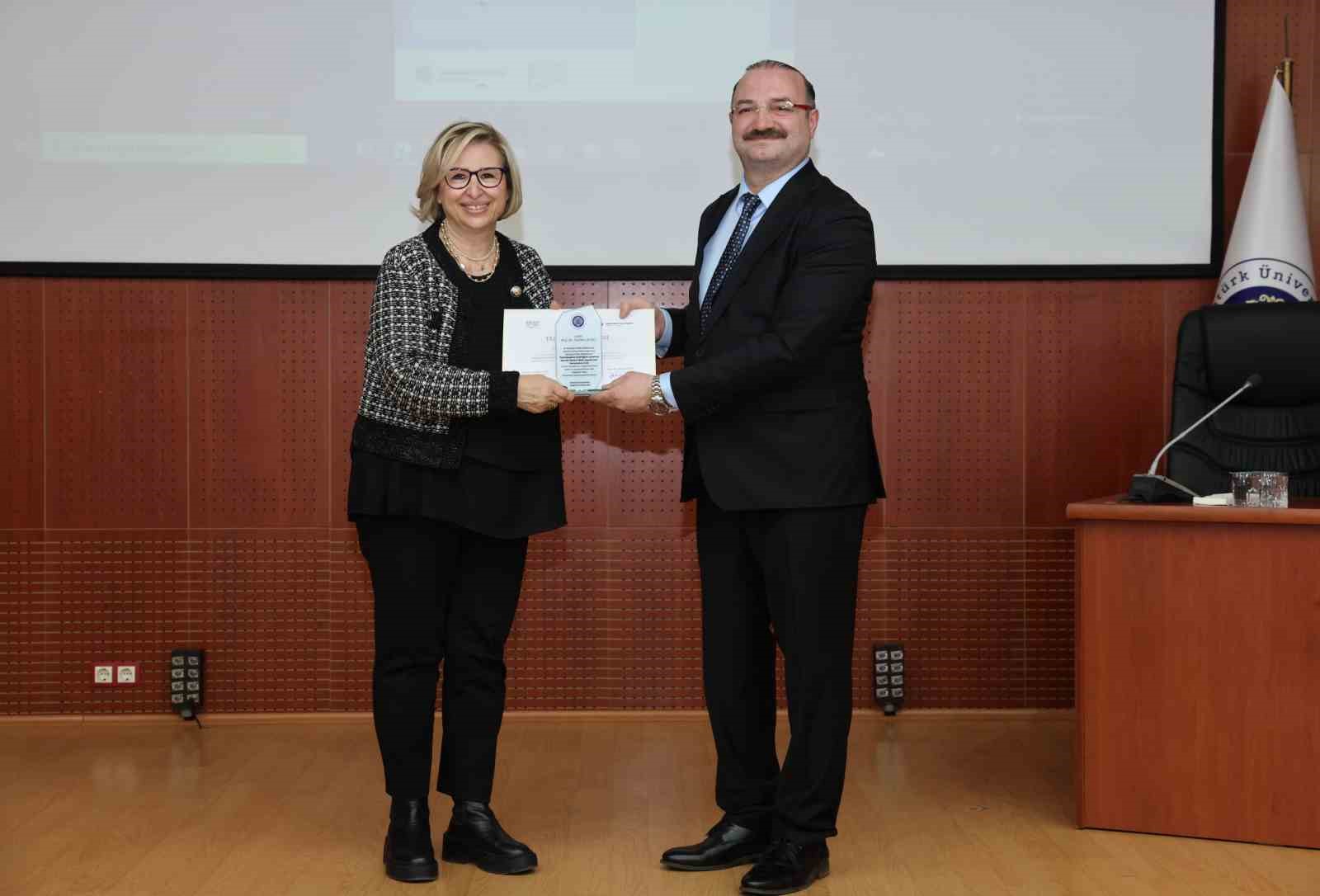 Atat&uuml;rk &Uuml;niversitesi Araştırma Hastanesinde ERAS Sempozyumu
