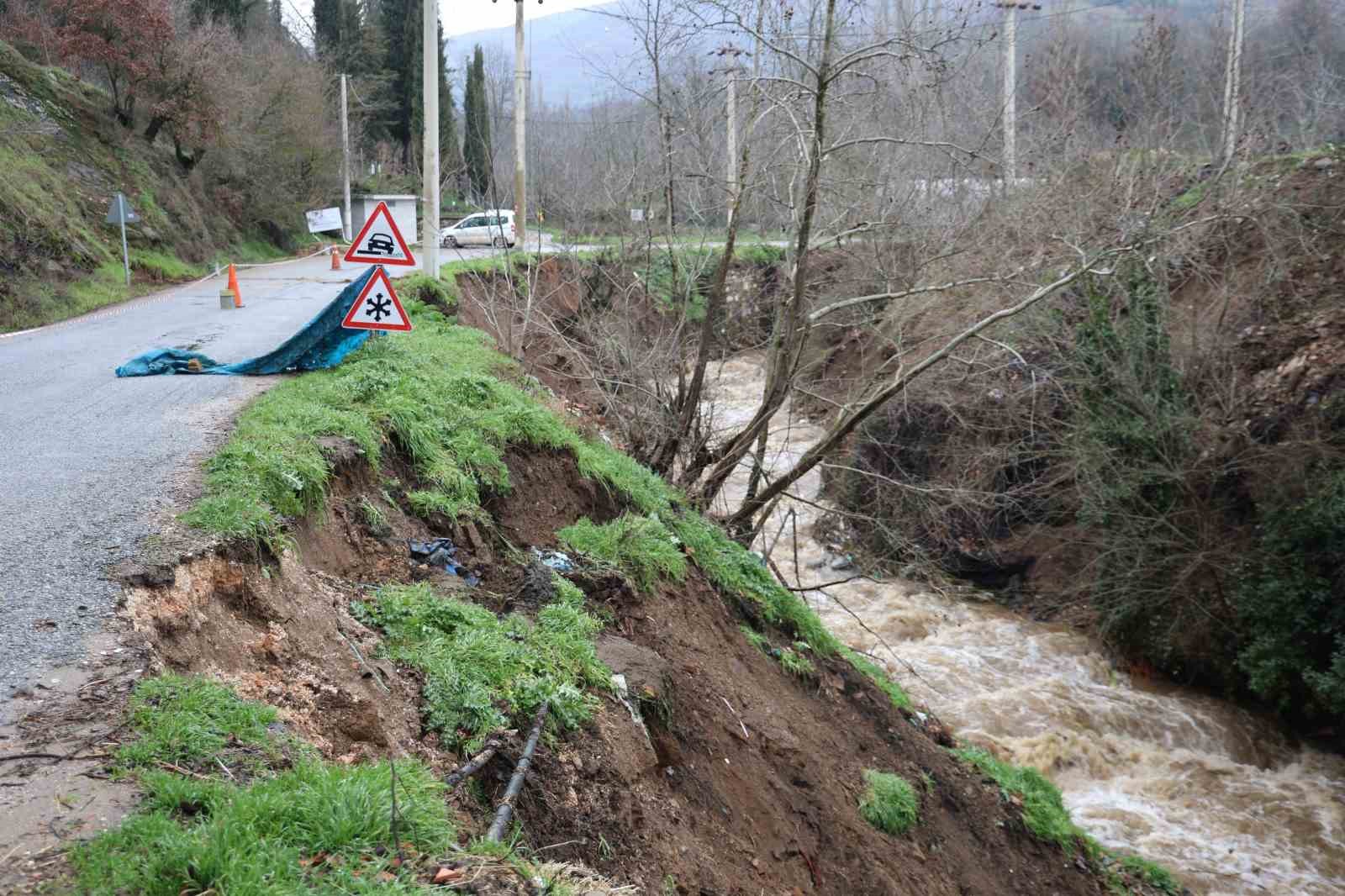 Yağışların arından, Aydın’da her yerde heyelan ve sel olayı yaşanıyor