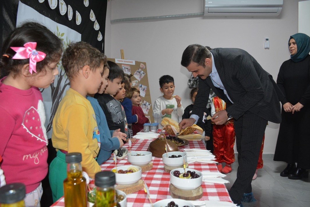 K&ouml;yceğiz Beyobası Anaokulu&rsquo;nda zeytin yetiştiriciliği eğitimi ve fidan dağıtımı
