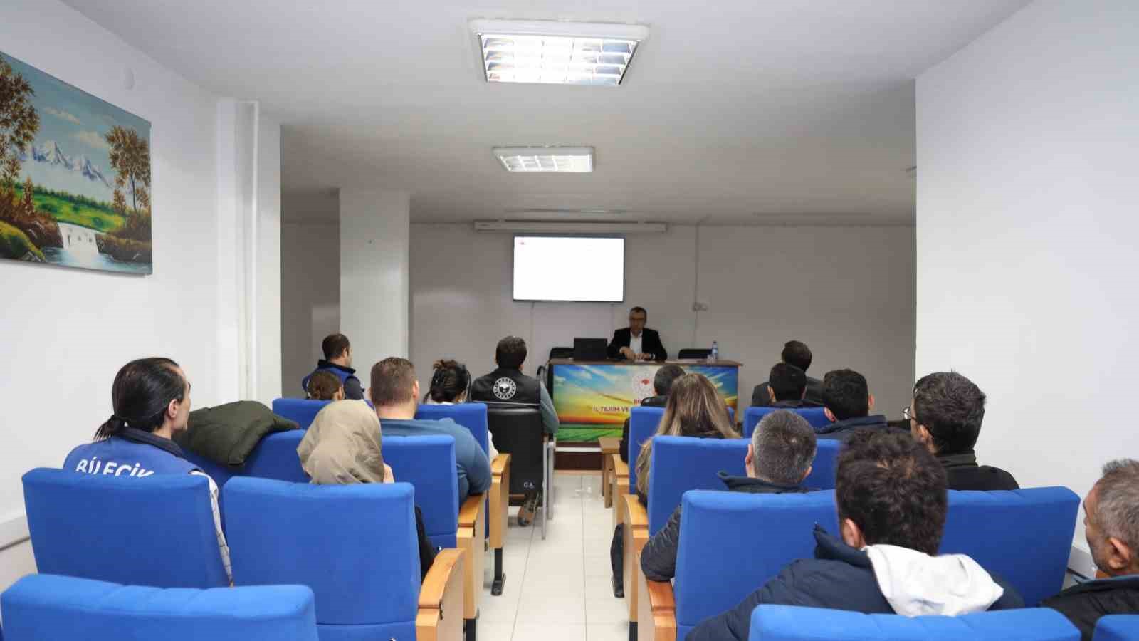 Bilecik&rsquo;te veteriner hekimlerine &lsquo;Biyog&uuml;venlik Ve Buzağı Kayıpları&rsquo; eğitimi
