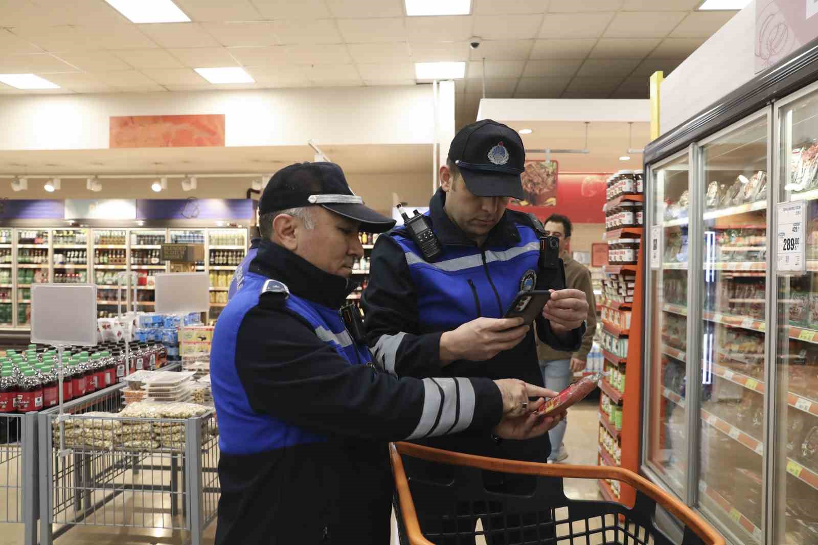Mersin&rsquo;de zabıta ekipleri Ramazan &ouml;ncesi denetimleri artırdı
