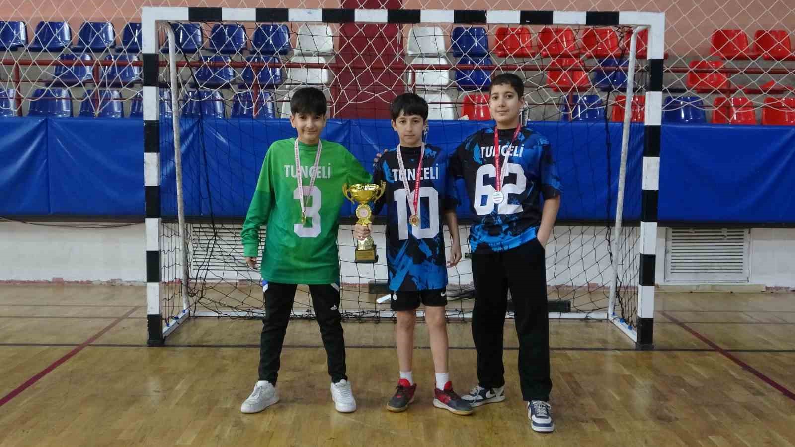 Tunceli’de çifte şampiyonluk