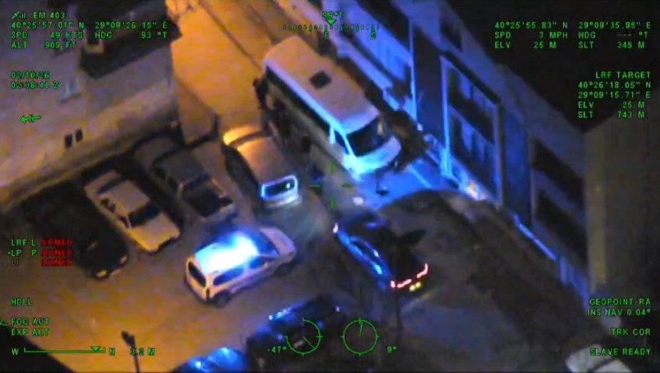 Bursa semalarında helikopter ve İHA&rsquo;lar uyuşturucu tacirleri i&ccedil;in u&ccedil;tu
