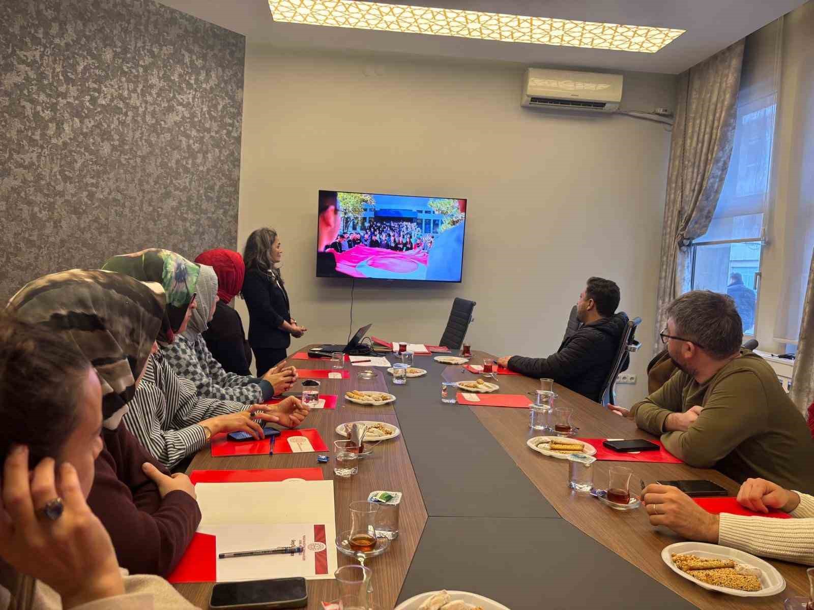 Gen&ccedil;Tek toplantısı yapıldı
