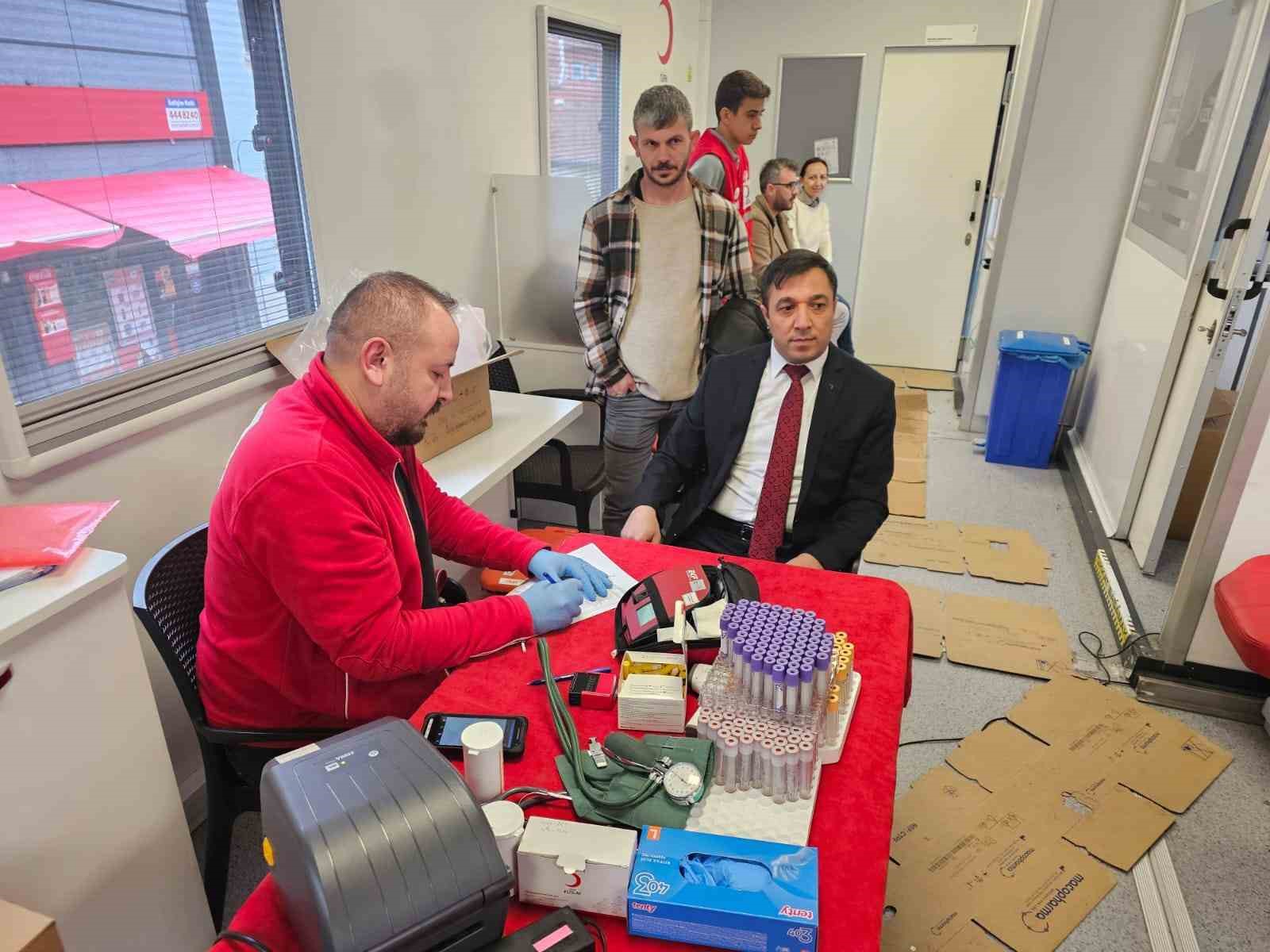 Şaphane Kaymakamı Boztaş’tan düzenli kan bağışı çağrısı