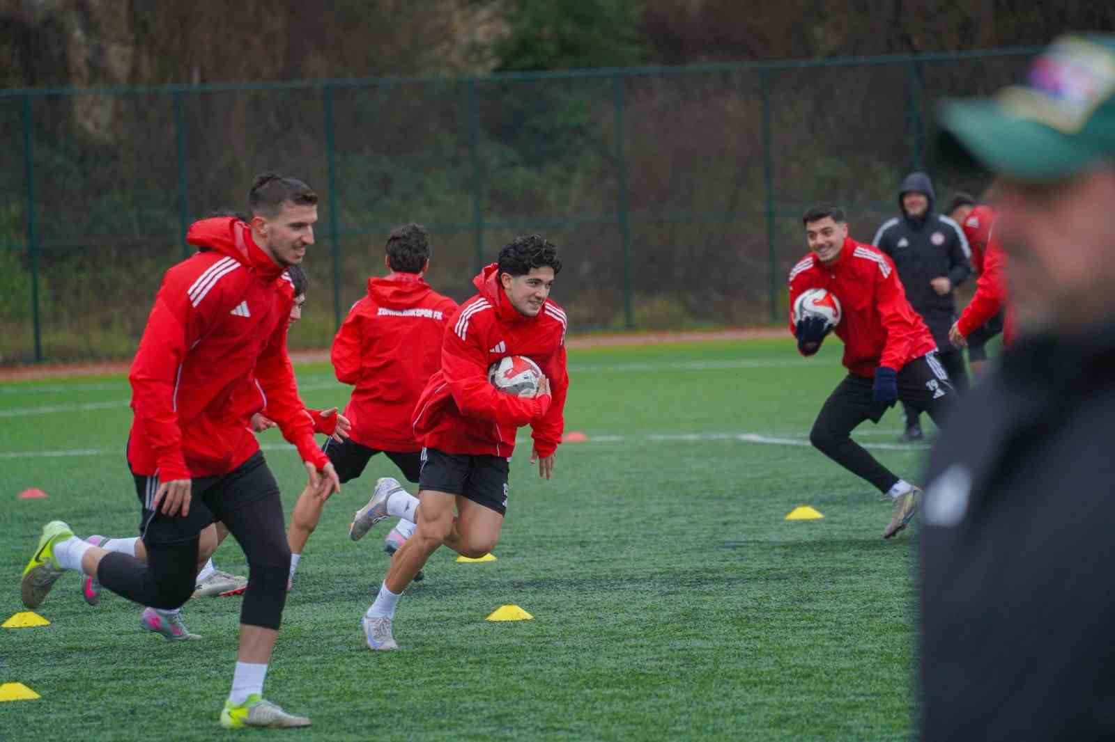 Zonguldakspor Çayeli’ne hazır