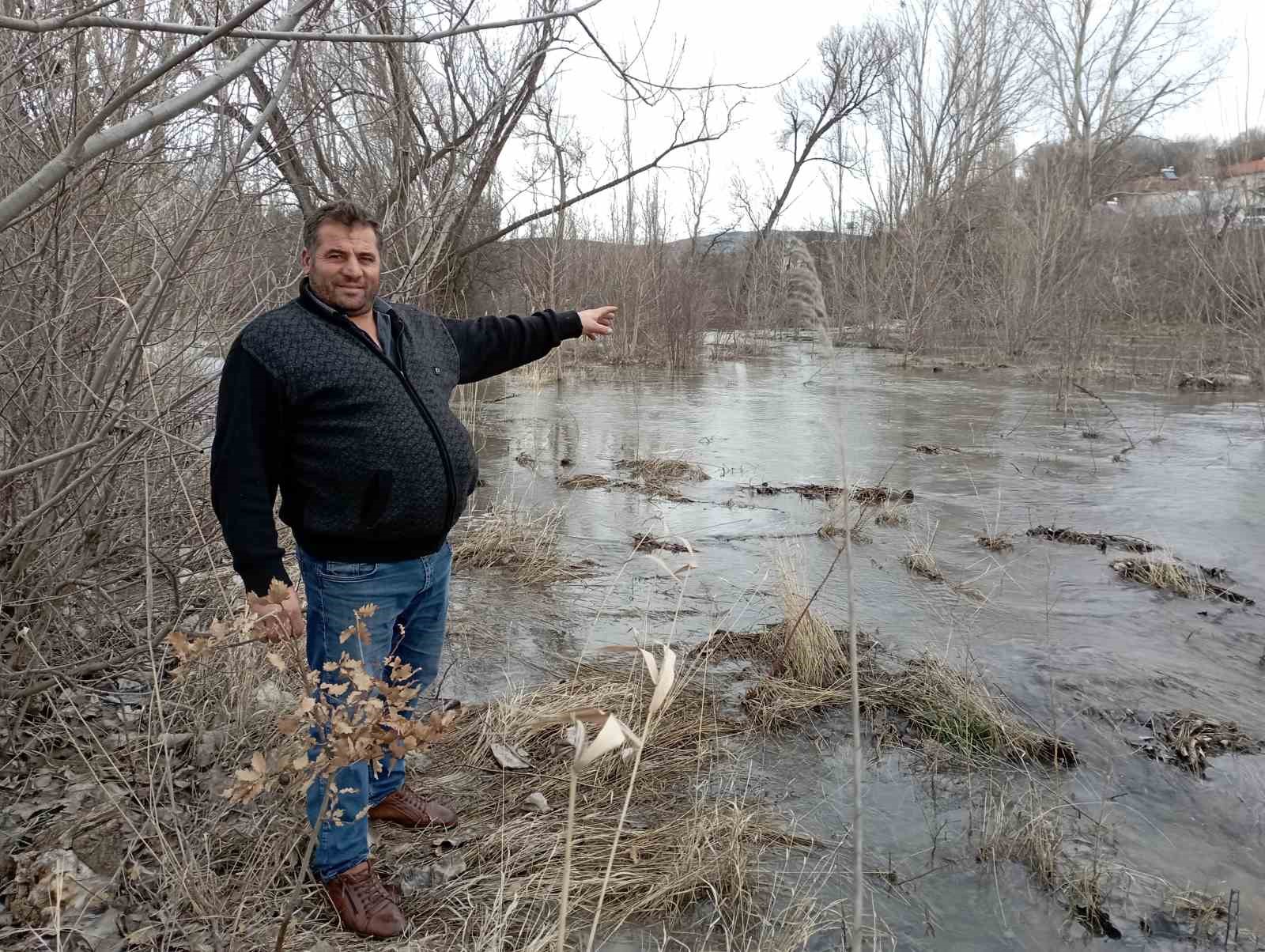 Tokat’ta dereler taştı; ekin tarlaları sular altında kaldı