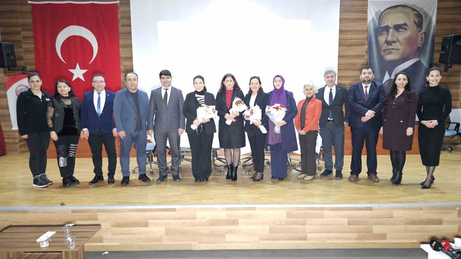 ADÜ’lü akademisyenler Nazilli’de her yönüyle kadına şiddeti anlattı