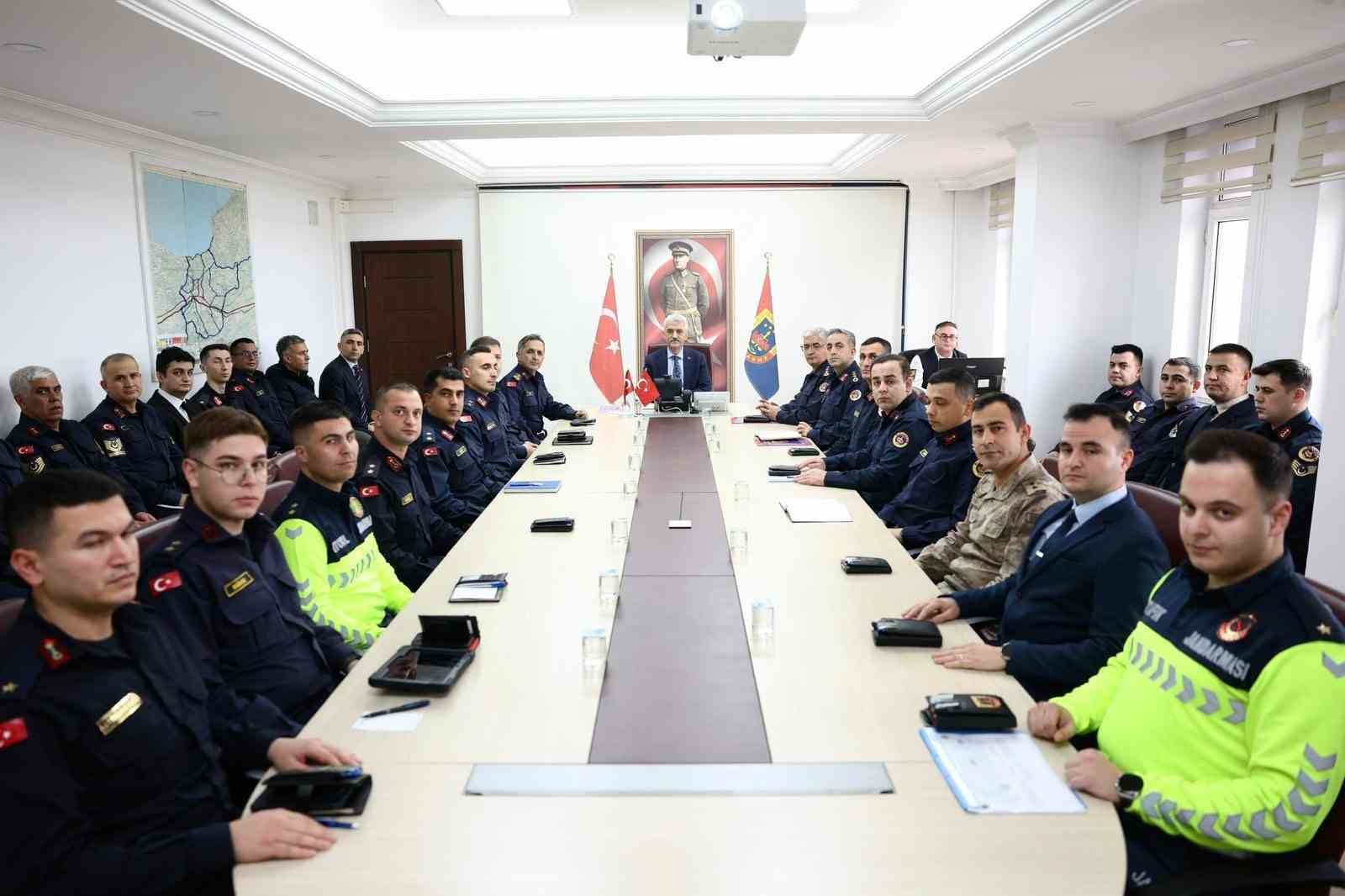 K&ouml;ylerde ki asayiş ve g&uuml;venlik g&ouml;r&uuml;ş&uuml;ld&uuml;
