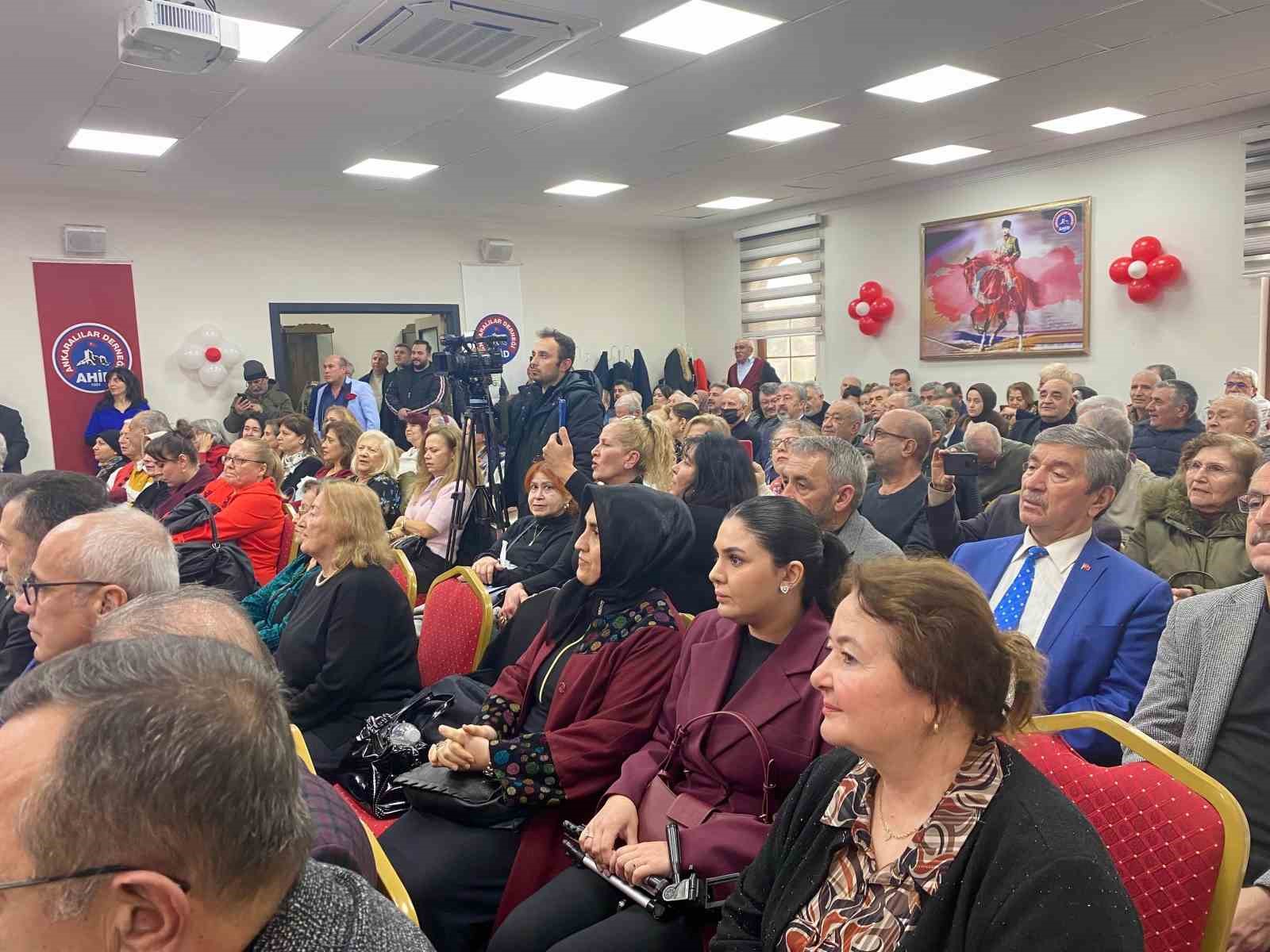 Ankaralılar Türk sanat müziği konserinde bir araya geldi