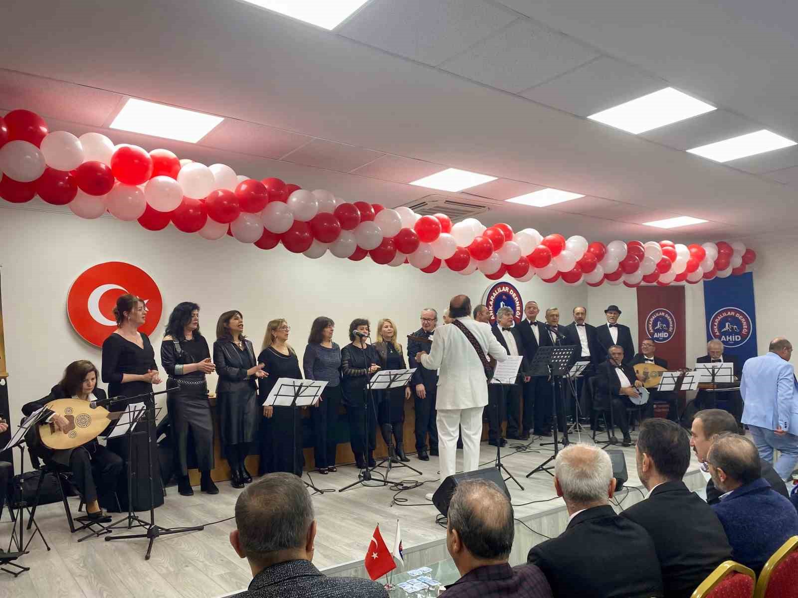 Ankaralılar T&uuml;rk sanat m&uuml;ziği konserinde bir araya geldi
