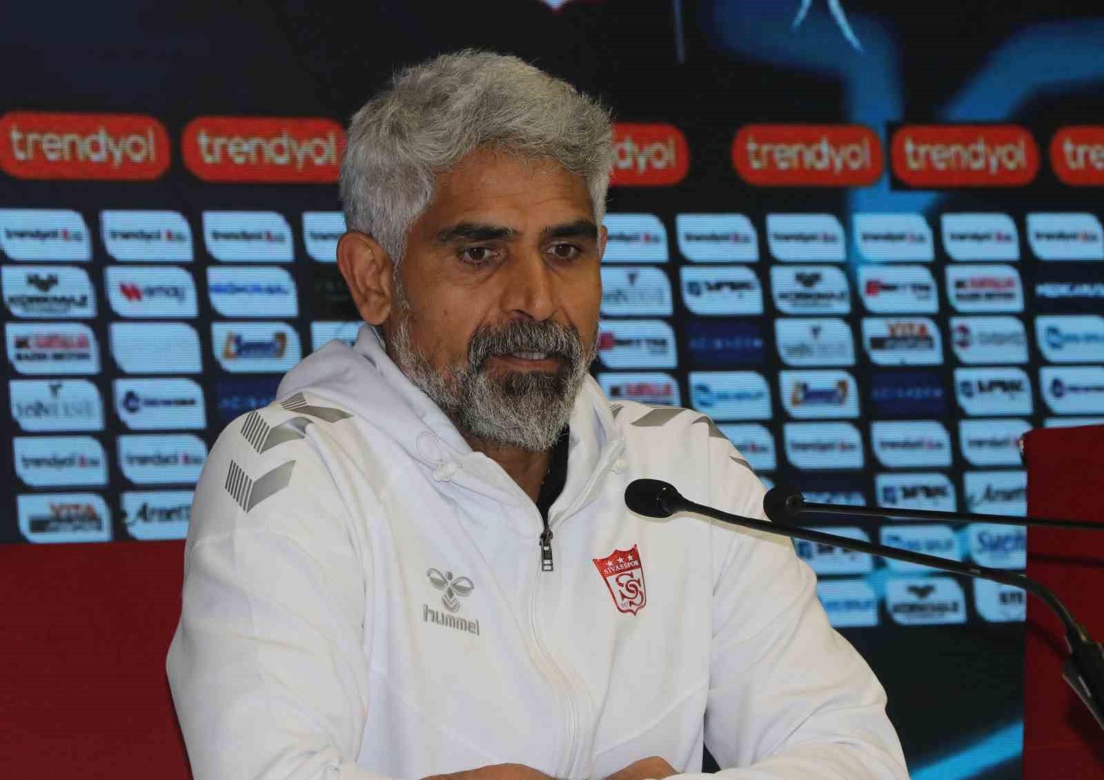 İsmet Taşdemir: "Taraftarlarımızdan özür diliyoruz"