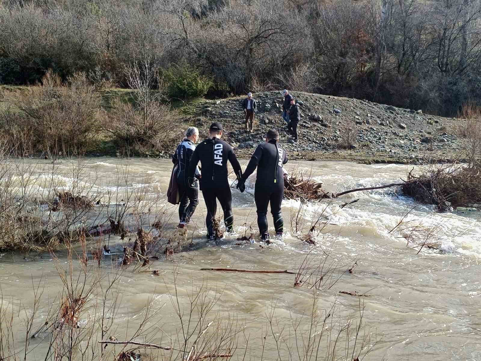 Tokat’ta kaybolan kadın dere yatağında ölü bulundu