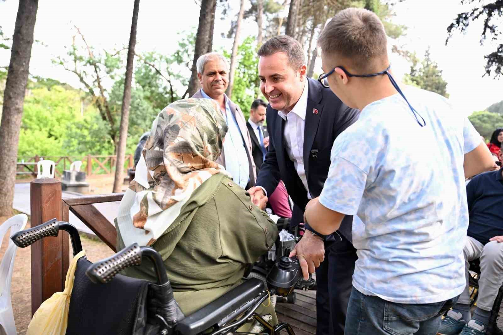 Balıkesir B&uuml;y&uuml;kşehir&rsquo;in &ouml;zel bireylere nakdi desteği hesaplara yattı
