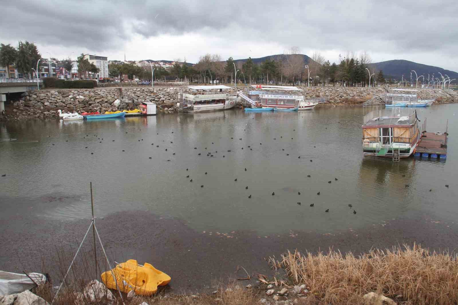 Son yağışlar Beyşehir Gölü’ne can suyu oldu