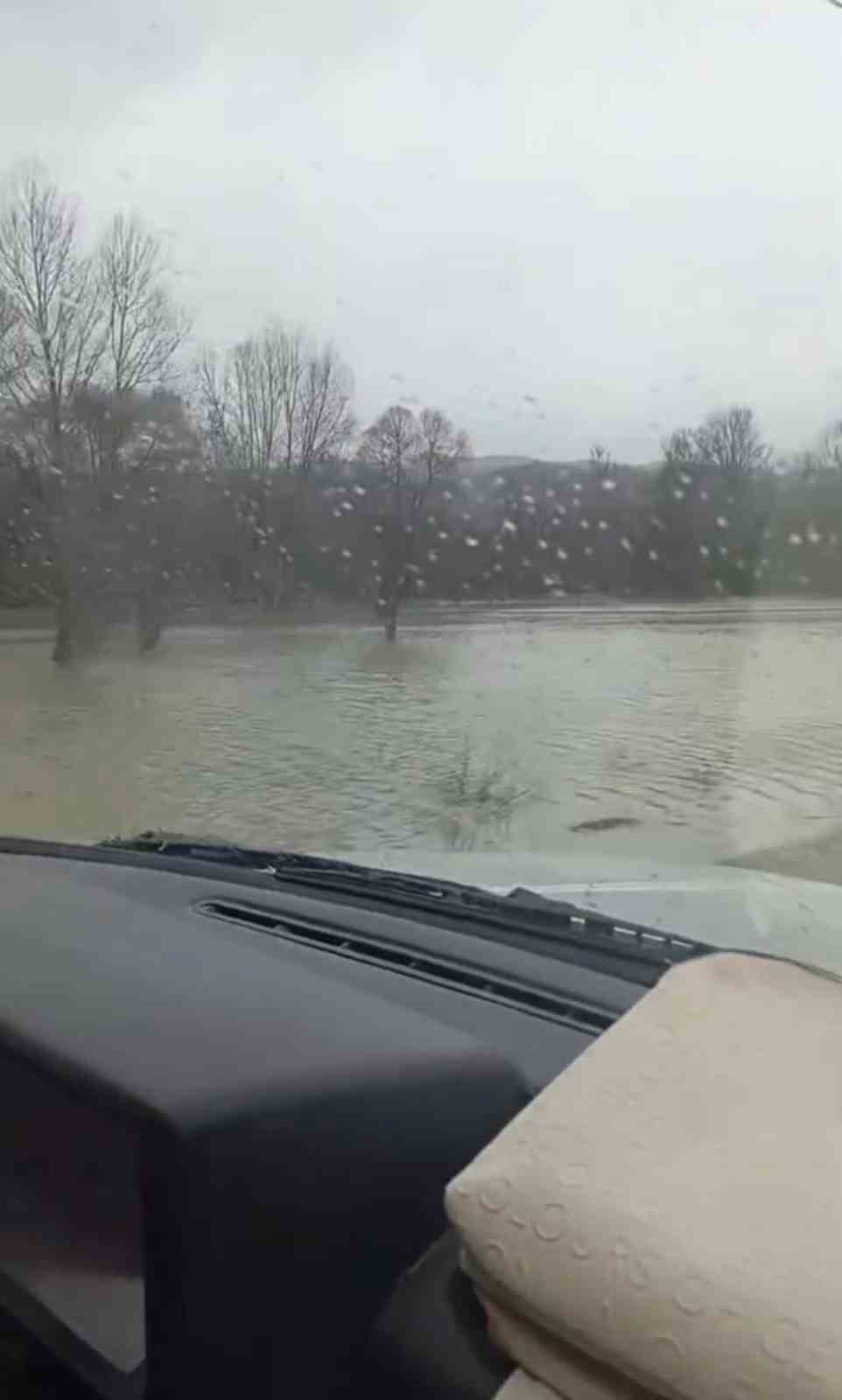Çankırı’da sağanak sonrası baraj taştı