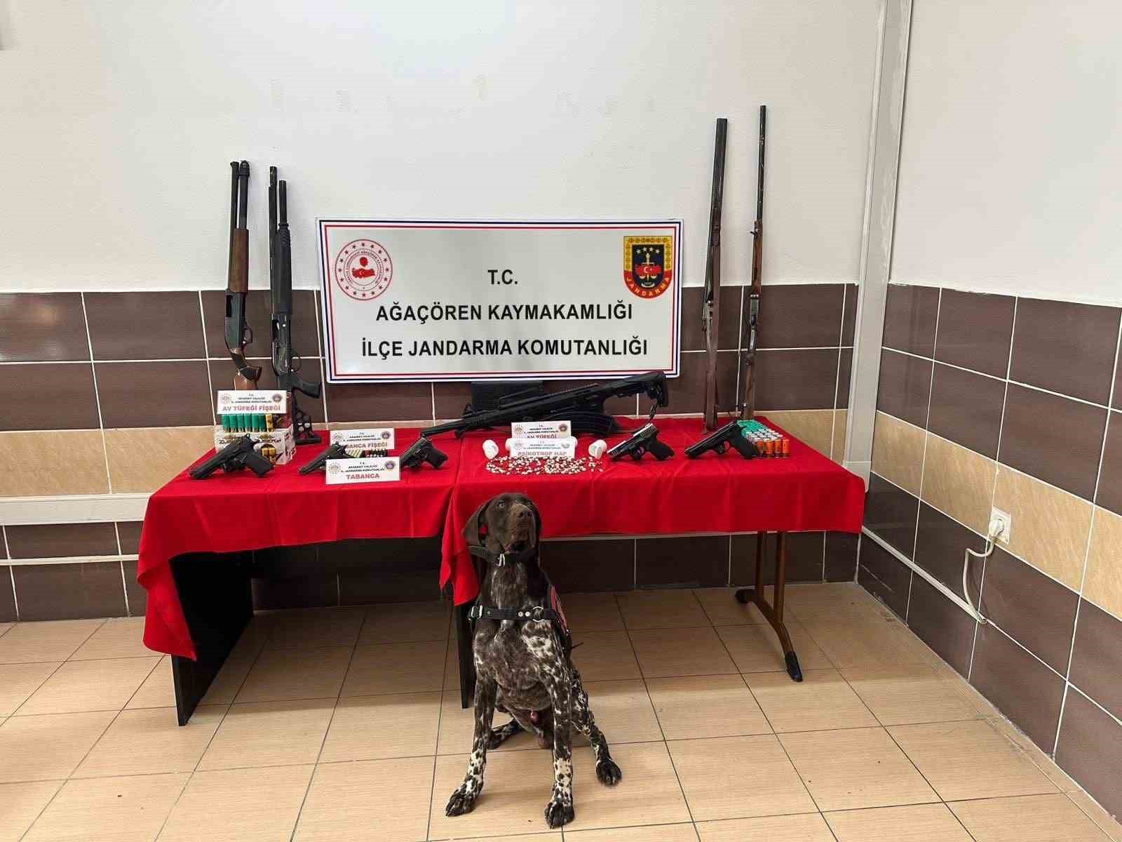 Aksaray&rsquo;da jandarmadan uyuşturucu ve ka&ccedil;ak silah operasyonu: 7 g&ouml;zaltı
