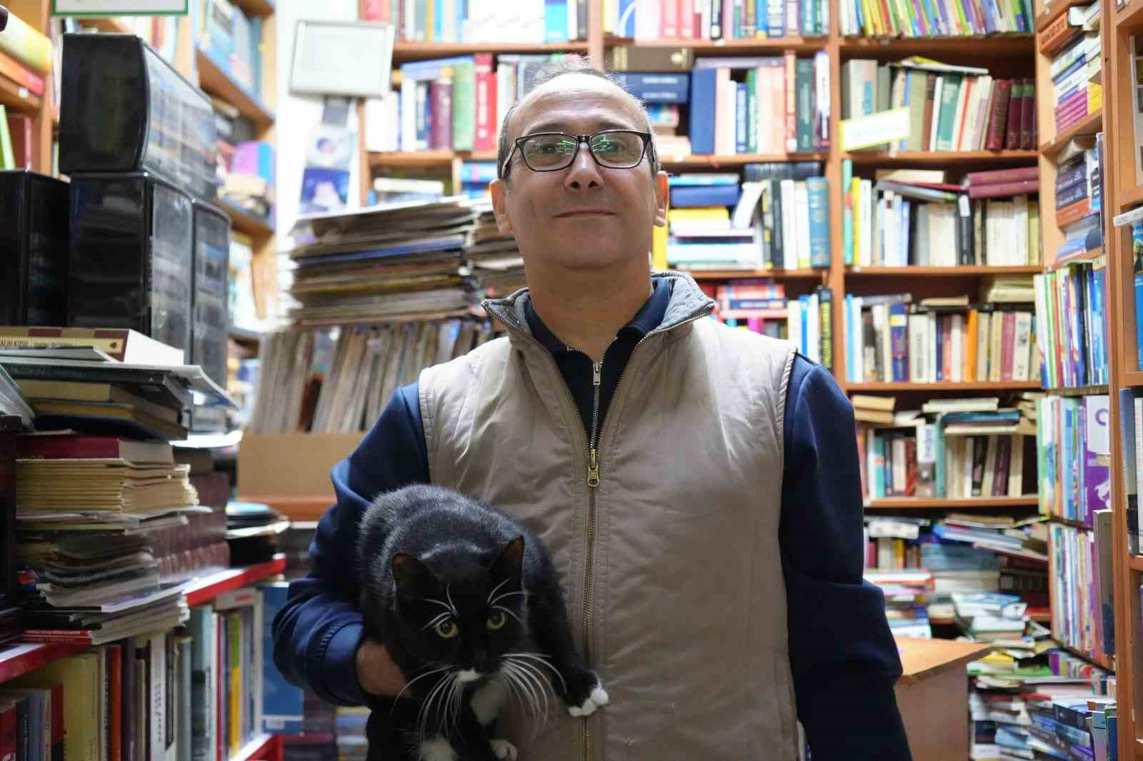 Kocaelili sahafın Shakespeare &uuml;z&uuml;nt&uuml;s&uuml;
