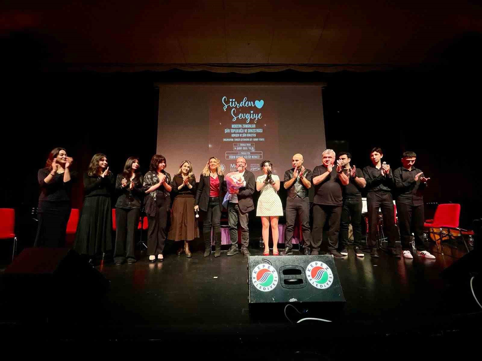 Kepez’de 14 Şubat sanatla kutlandı