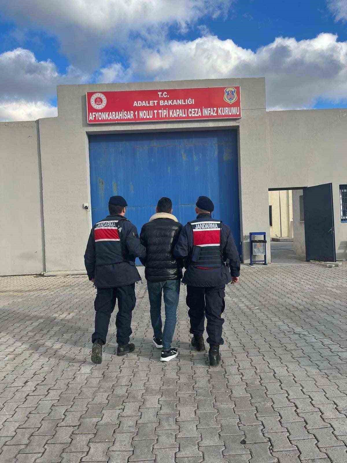 Uyuşturucu operasyonunda 4 kişi g&ouml;zaltına alındı
