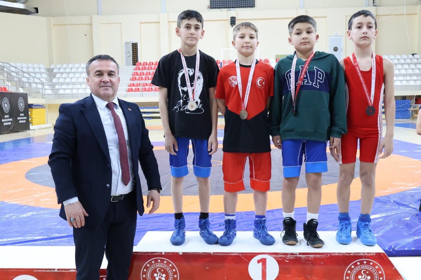 Bilecik&rsquo;te K&uuml;&ccedil;&uuml;kler Serbest Stil G&uuml;reş İl Se&ccedil;mesi tamamlandı
