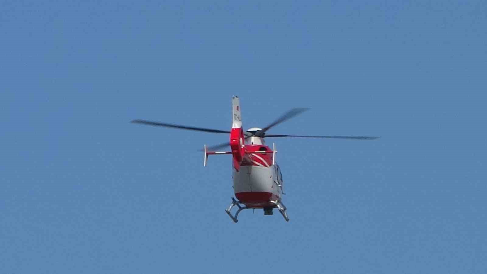 Bahçesaray’da 40 yaşındaki hasta ambulans helikopter ile Van’a getirildi