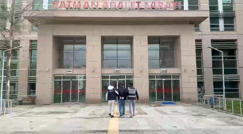 Batman&rsquo;da 12 dosyadan aranan şahıs yakalandı
