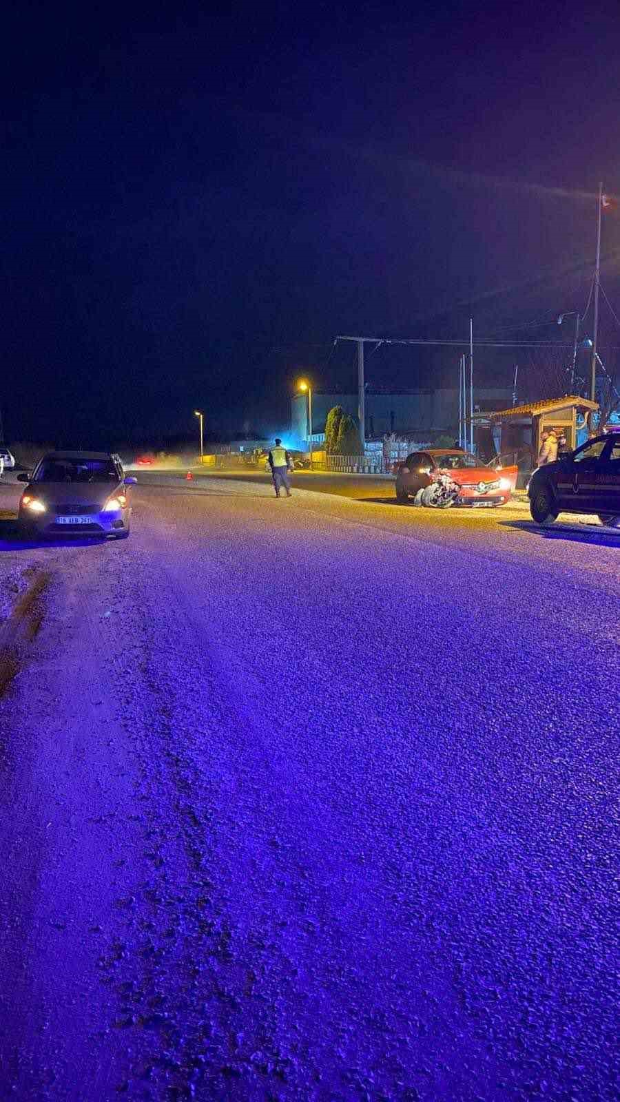 Bilecik’te iki araç çarpıştı: 3 yaralı