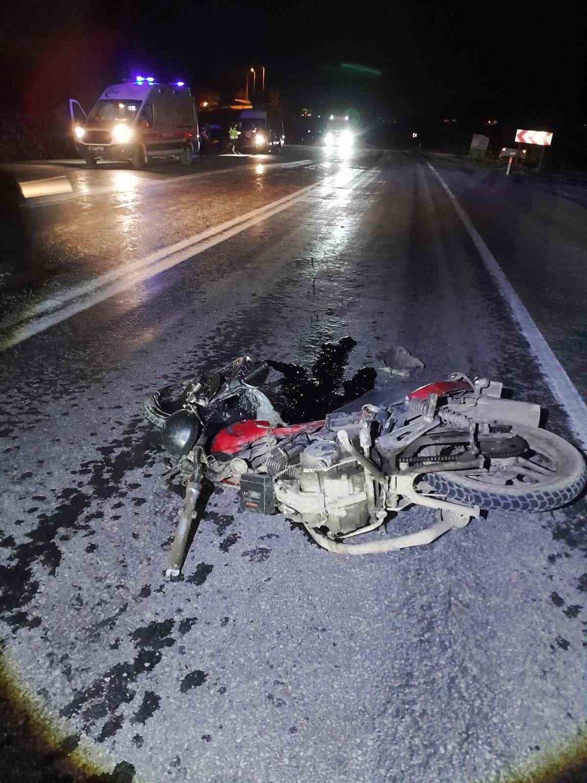 Bilecik&rsquo;te motosiklet s&uuml;r&uuml;c&uuml;s&uuml; hayatını kaybetti
