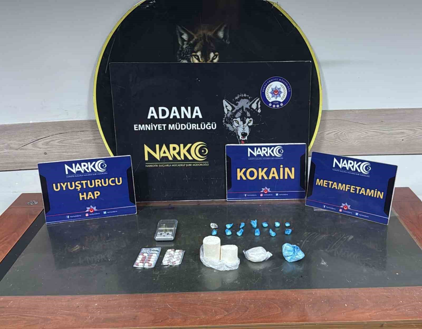 Evinde kokain, sentetik ecza, metamfetamin yakalatan ş&uuml;pheli: "Ucuza bulduğum i&ccedil;in aldım"
