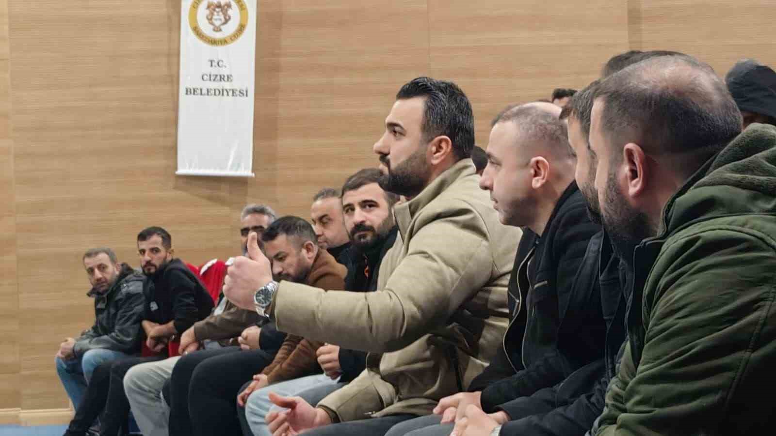 Cizre&rsquo;de fırıncıların sorunları masaya yatırıldı
