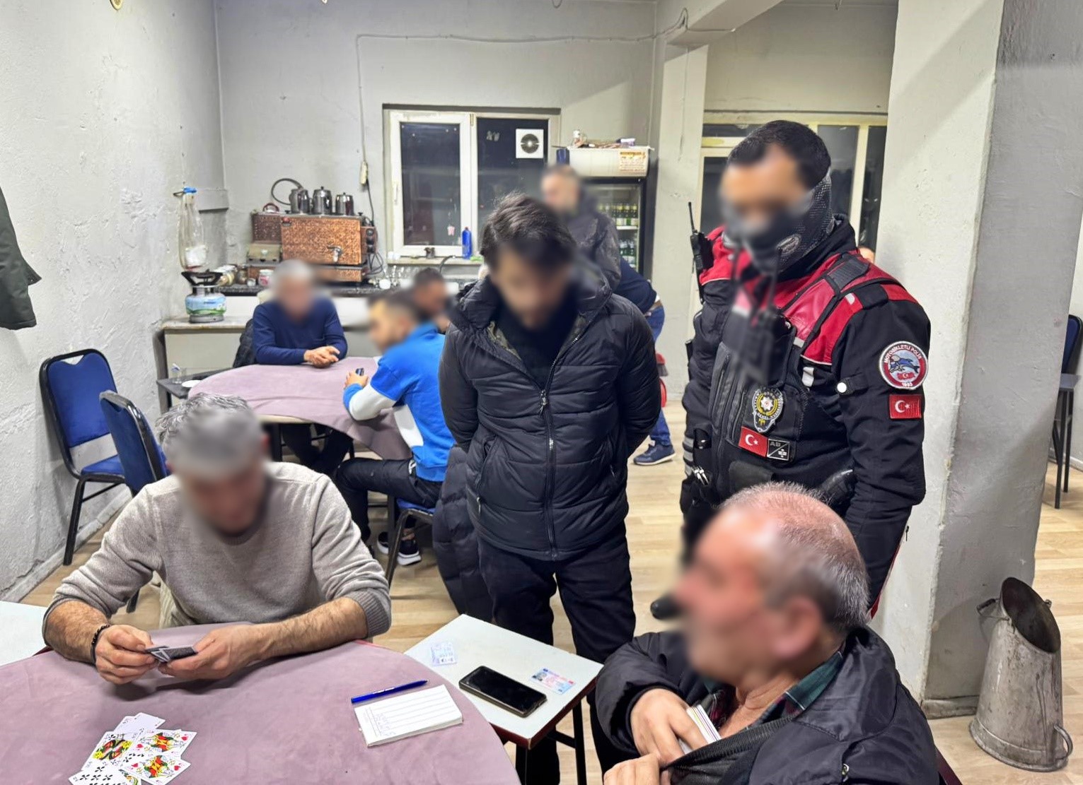 Dazkırı’da kahvehane ve eğlence mekanlarına yönelik denetim