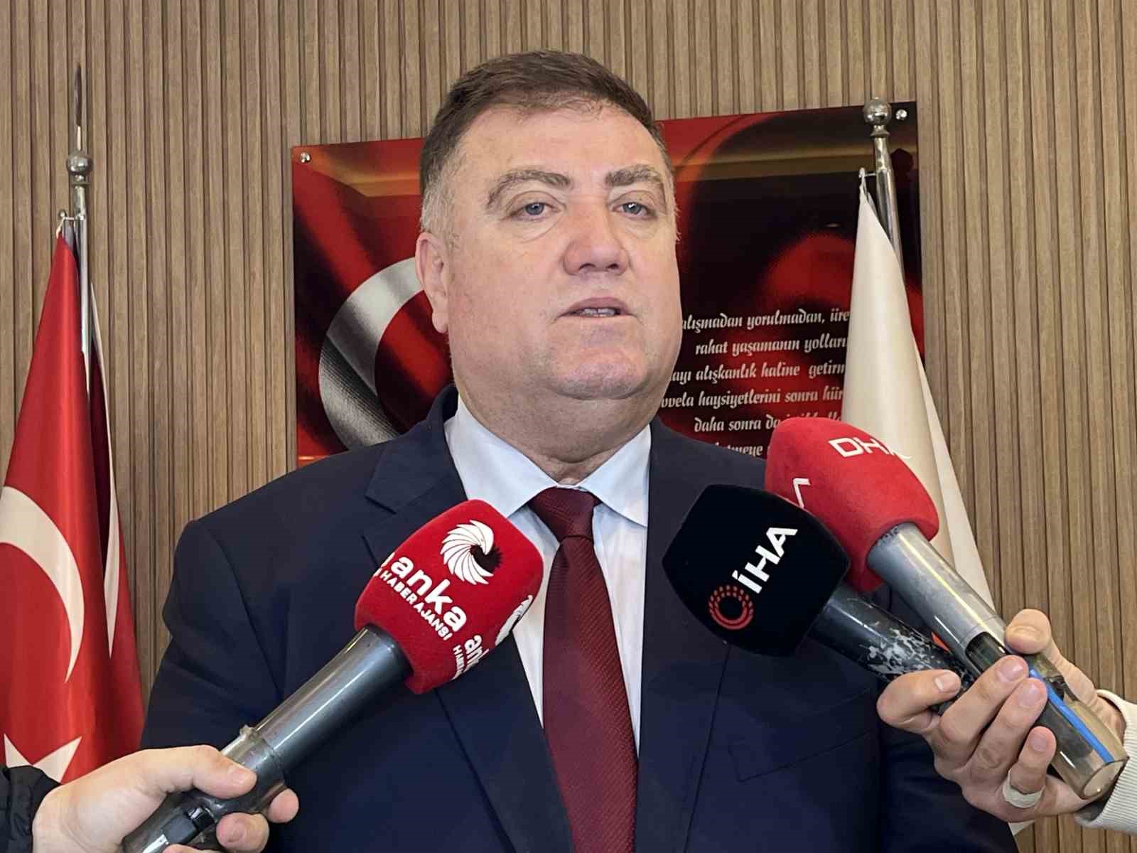 İzmirli taksicilerden &lsquo;Hasılata dayalı vergi&rsquo; talebi
